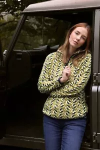 Weird Fish Reena 1/4 Zip Printed Microfleece - Picture 1 of 9