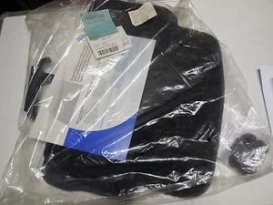 NEW GENUINE VW PASSAT 2001-2005 3B CHASSIS RHD MODEL REAR MAT SET IN BLACK/BLUE - Picture 1 of 1