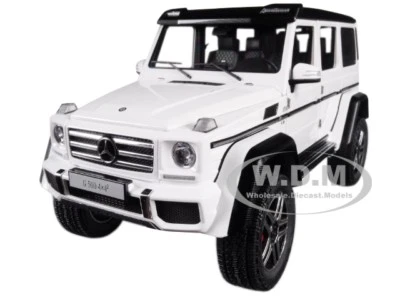 CARRO MODELO MERCEDES BENZ G500 4X4 2 BLANCO BRILLANTE 1/18 DE AUTOART 76316 Foto 1 de 4