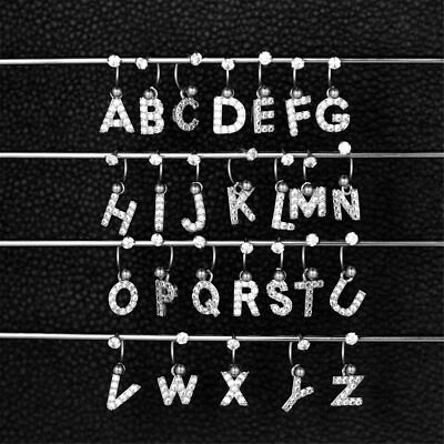 Pendientes colgantes de acero inoxidable con circonita cúbica del alfabeto de letras iniciales de la A a la Z Foto 1 de 4