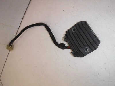 REGULADOR RETIFICADOR 01-05 YAMAHA FZ1  - Imagem 1 de 4