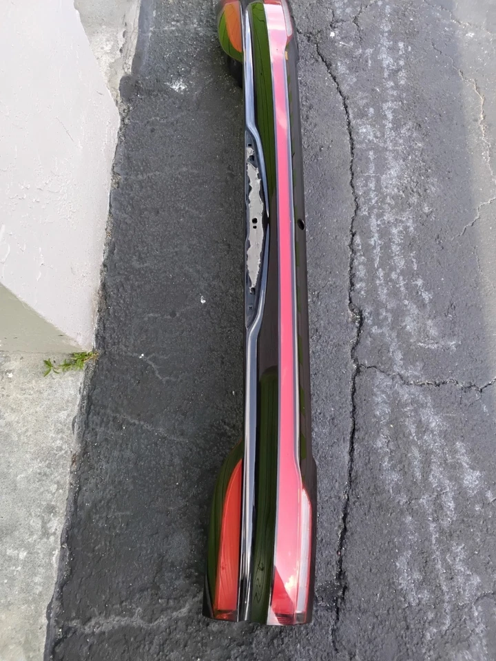 2021-2025 Chrysler Pacifica OEM-LED Rear Center Tailgate Light Type w/Camera - Image 1 of 4