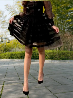 💕Falda de tul negra de vacaciones edición limitada de H&M talla 4 $129 Foto 1 de 4