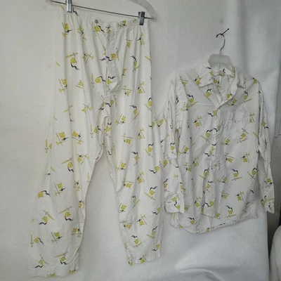 Mens Vintage Pajama Sleepwear Set Top Pants Knight Helmet Sword Print Sanforized - Image 1 of 4