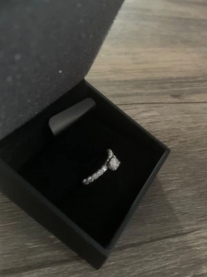 Engagement Ring - Image 1 of 4