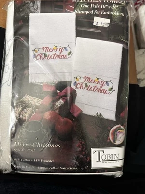 Tobin Merry Christmas 特里厨房毛巾加压十字绣套件 16x 25 — 第 1/4 张图片
