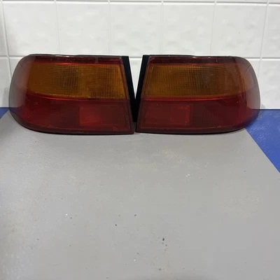 Luz trasera izquierda y derecha Honda Civic 1992-1995 cupé de 2 puertas OEM (para 95 Civic)  Foto 1 de 4
