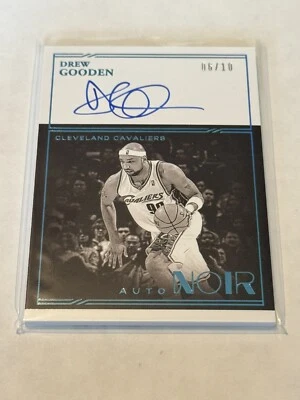 Drew Gooden 2020-21 Panini Noir On-Card Auto/10 AB-DGO Cavaliers Foto 1 de 2