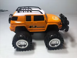 Toyota FJ Crusise Toy Model Yellow 4X4 - Picture 1 of 6