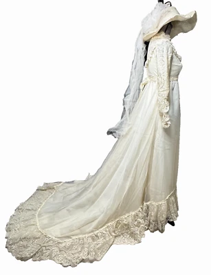 VTG 70s Wedding Dress Beaded Lace Womens Size XS Ivory Long Sleeve Matching Hat - Image 1 of 4