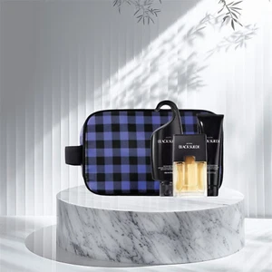 Juego de regalo Avon de gamuza negra para hombre Trinity Dopp - Imagen 1 de 8