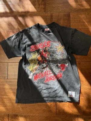 Vintage 90s NBA Chicago Bulls Basketball Michael Jordan Nutmeg Mills - Image 1 of 4