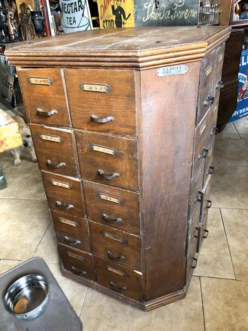 1901 AR Brown Rotating Oak 40 Drawer Hardware Display Cabinet, Original Label Cover