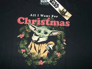 STAR WARS The Mandalorian BABY YODA CHRISTMAS T-Shirt MENS NEW The Child - Picture 1 of 2