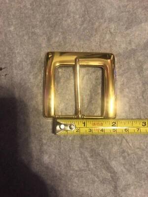 CANTIDAD 2 - 1.5” Ancho Oro Cuadrado Hebilla de Cinturón - Dimensión Exterior 2.5”W X 2.25”T Foto 1 de 4