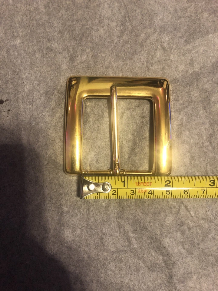 CANTIDAD 2 - 1.5” Ancho Oro Cuadrado Hebilla de Cinturón - Dimensión Exterior 2.5”W X 2.25”T Foto 1 de 4