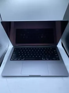 Apple MKGR3LL/A M1 Pro 8 CPU/14 GPU 14" 3.2 GHz 32GB RAM 512GB SSD - See Desc.. - Picture 1 of 6