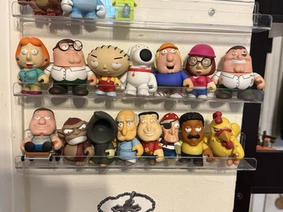 Kidrobot Family Guy Juego Completo de 15 Figuras Persecución Lote Con Cajas Exhibición FGKR Foto 1 de 4