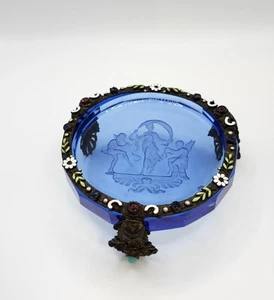 Hoffmann & Schlevogt Czech 1920's Glass Intaglio Diana & Cupid Footed Ash Tray - Picture 1 of 7