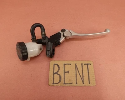 2004 99-04 Triumph Sprint RS cilindro mestre de freio dianteiro (BENT) - Imagem 1 de 4