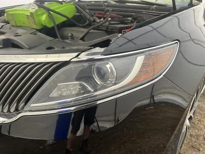 Used Left Headlight Assembly fits: 2016 Lincoln Mks xenon HID adaptive headlamps - Image 1 of 4
