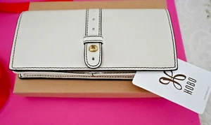 Nueva con etiquetas $98 Hobo International "ALTA"" Cuero Liso Blanco Billetera Continental - Imagen 1 de 7