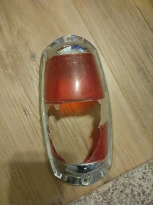 Luz trasera única para Mercedes Benz 190SL lente marco cromado reutilizable Foto 1 de 2