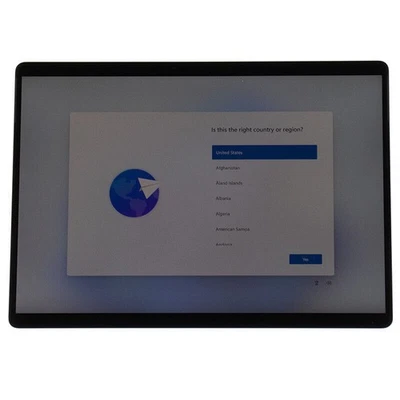 Microsoft Surface Pro 9 - 13" Intel i5 - 8GB - 128GB SSD - Platinum - QCB-00001 - Image 1 of 4