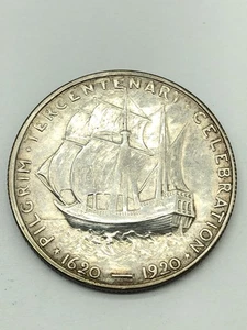 1620-1920 Pilgrim Tercentenary Silver Commemorative Half Dollar - Picture 1 of 3