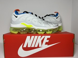 white volt vapormax plus