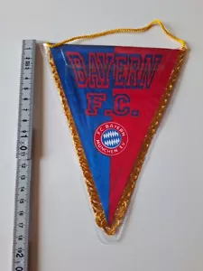 Wimpel FC Bayern München - Bild 1 von 2