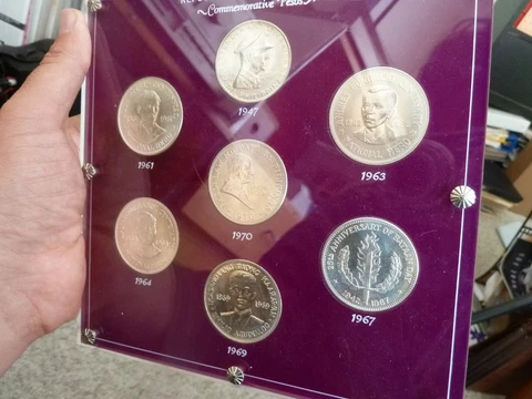 BU Philippines commemorative silver peso lot 1947 1961 1963 1964 1967 1969 1970 Cover