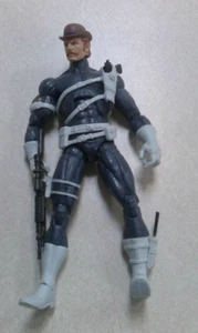 Hasbro Marvel Legends Dum Dum Dugan Shield - Imagen 1 de 10