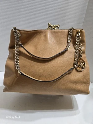 Bolso de Hombro MICHAEL KORS JET SET Cuero Color Caramelo Guijarro Suave Foto 1 de 4