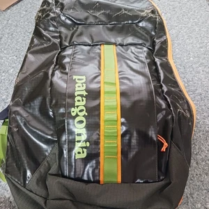 Patagonia Black Hole 32L Back Pack Rucksack Black Pistachio Orange - Bild 1 von 9