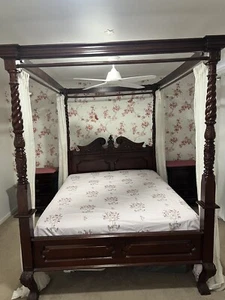 bedroom furniture used - Picture 1 of 4
