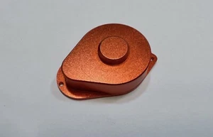 680014 ORANGE ALUMINIUM GEARBOX DUSTPROOF COVER 1:18 HSP SCALE ROCK CRAWLER - Picture 1 of 2