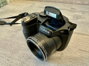 Fujifilm FinePix S2950 kompakte digitale Brückenkamera 14 MP 18x optischer Zoom- - Bild 1 von 2