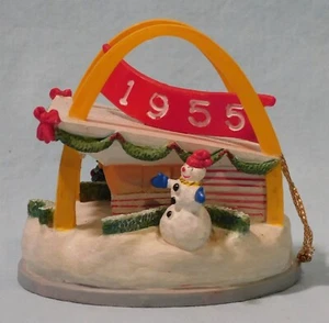 The 1st Mc Donald's Christmas Ornament ...1955, 40 Years of Famous Firsts, 1995 - Bild 1 von 10