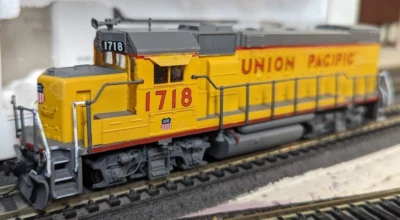 HO EMD GP15 UP Union Pacific DC NIB NOS #931-353 - Image 1 of 4