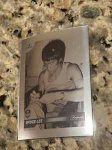 BRUCE LEE # 36 KEEPSAKE EDITION 50TH ANNIVERSARY CARD - Picture 1 of 2