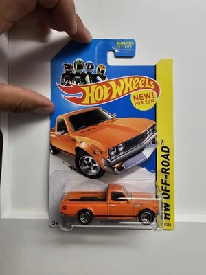 Hot Wheels Datsun 620 2014 camioneta pickup naranja HW todoterreno Hot Trucks 139/250 A27 Foto 1 de 2