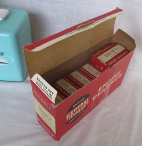 Federal Mogul 4020 M-1 contains 4ct. 2301 CP-1 1 and 1 ct. 2303 CP-1 Rod Bearing - Picture 1 of 7