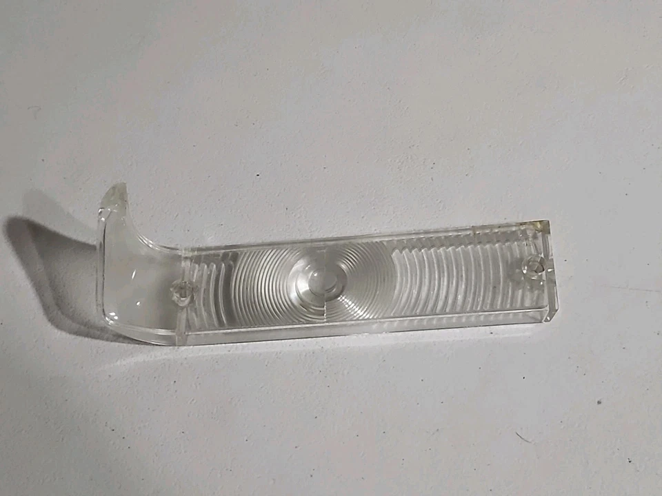 1966 克莱斯勒纽波特纽约 2585198 NOS 停车灯镜头拖把 2575960 OE — 第 1/4 张图片