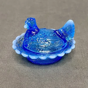 VTG Mosser Mini Hen On Nest 2” Salt Cellars Blue/White Scalloped & Textured - Picture 1 of 6