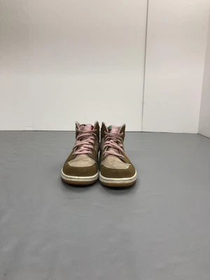 Nike Air Jordan 1 Mid Hare Zapatos Juveniles Talla 7Y Rosa Marrón Suela de Goma Retro Foto 1 de 4