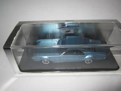 Spark 1/43 Oldsmobile Toronado 1966 Light Blue Metallic Model Car - Image 1 of 4