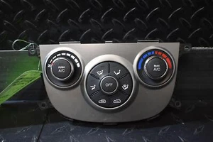 2010 - 2012 Hyundai Santa Fe Manual Temperature Control Panel HAC - Picture 1 of 3