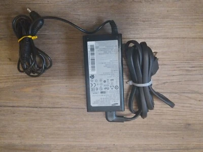Adaptador de corriente AC/DC genuino OEM Samsung A4819_FDY Foto 1 de 2