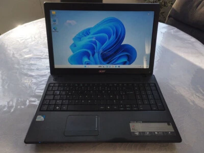 Acer TravelMate 5744Z –Ordinateur 15,6" –Intel Pentium P600 –4 Go RAM 120Go SSD. - Photo 1/4